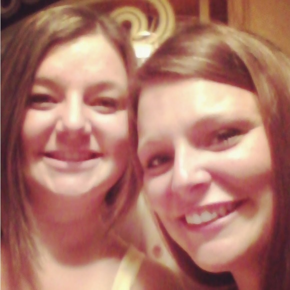 Meet your Posher, Amanda - Picture 1 of 1